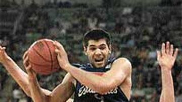 <b>REACCIONÓ AL FINAL.</B> Felipe no brilló hasta los últimos minutos.