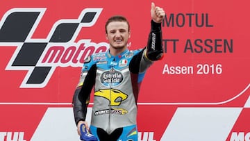 Miller, en el podio de Assen tras su victoria.