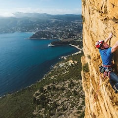 ‘Escalada’ recoge las vías más emblemáticas de este deporte