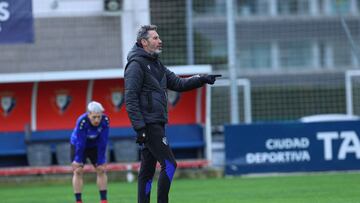 Vicente Moreno durante un entrenamiento.