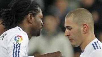 Adebayor y Benzema, titulares en El Sardinero