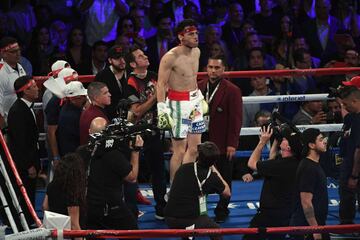 El dominio aplastante de Canelo sobre Chávez Jr. en imágenes