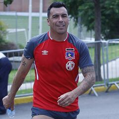 Esteban Paredes toma una decisión sobre su futuro en Colo Colo