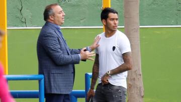 Miguel Ángel Ramírez y Sergio Araujo, presidente y jugador de la UD Las Palmas.