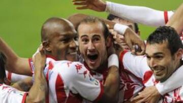 <b>SUFRIDA. </b>El Sporting consiguió adelantarse en el marcador gracias a un gol del central Galvez.