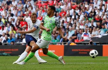 Harry Kane agrees six-year contract extension with Tottenham