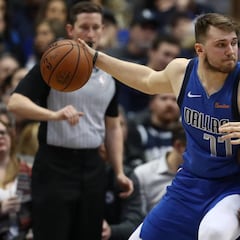 Smith vuelve y gana para probar su buena conexión con Doncic