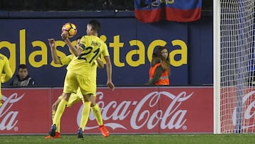 Handball, yes. Penalty, less clear. Bruno Soriano says no.