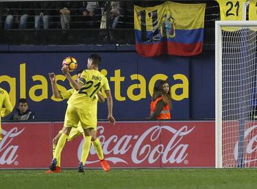 Villarreal's Bruno disputes Real Madrid penalty award