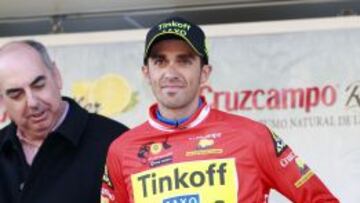 Alberto Contador, con el maillot rojo de la Vuelta a Andaluc&iacute;a.