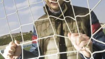 <b>AUTOCRÍTICA. </b>Jarosik, posando tras un entrenamiento del Zaragoza: asume su error y las críticas.