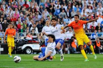 Thiago Alc&aacute;ntara dispara a puerta desde la frontal del &aacute;rea para marcar el 0-1.