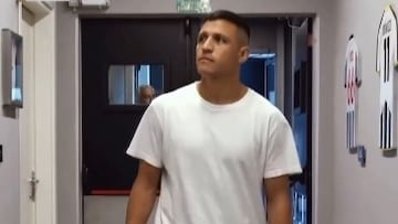 Alexis sube este video en Italia: los hinchas de Colo Colo y Cobreloa reaccionan al instante