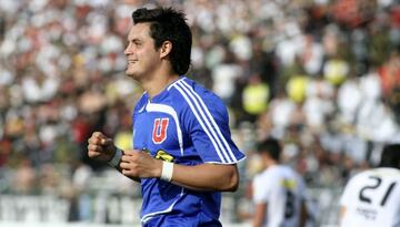 Sebastián Pinto celebra en un Superclásico.