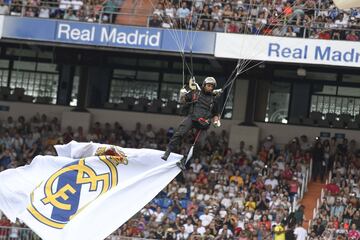 Las leyendas del Madrid y el Chelsea en el Bernabéu