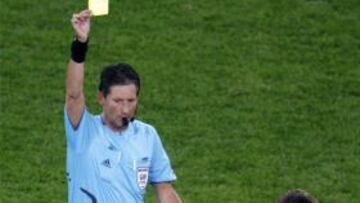 <b>EL ÁRBITRO.</b> Franck de Bleeckere será el encargado de arbitrar la semifinal entre Rusia y España.