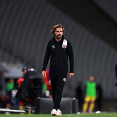 La dura vida de Pirlo en Turquía