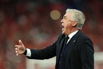 Liverpool y Real Madrid, disputan el título internacional más importante del mundo del fútbol en el Stade de France de París. Los ingleses, con Luis Díaz en cancha desde el arranque, buscan su séptima Champions League. Por otro lado, el Real Madrid, club más ganador del torneo, cuenta con 13 actualmente y, de la mano de Karim Benzema, Modrić y Vinicius Jr, buscan ratificar su condición de favoritos.