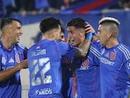 Futbol, Universidad de Chile vs Carabobo.
Fase de grupos, Copa Libertadores 2025.
El jugador de Universidad de Chile Matias Sepulveda, centro, celebra su gol durante el partido de copa libertadores por el grupo A contra Carabobo disputado en el estadio Nacional en Santiago, Chile.
13/05/2024
Jonnathan Oyarzun/Photosport
Football, Universidad de Chile vs Carabobo.
Group stage, Copa Libertadores 2025.
Universidad de Chile’s player Matias Sepulveda, center, celebrates his goal during the copa libertadores match for group A against Carabobo at the Nacional stadium in Santiago, Chile.
13/05/2024
Jonnathan Oyarzun/Photosport