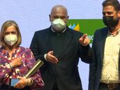 El premio de la APDM a Carlos Matallanas y el emotivo discurso de su madre Maribel