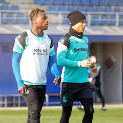 El Espanyol planea un 4-4-2 para juntar a Dimata y Raúl de Tomás