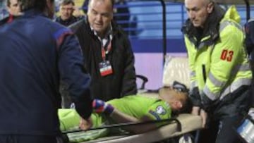 Se entrega el joven que lanz車 la bengala que hiri車 a Akinfeev