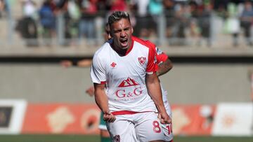 Fabián Ñúñez firmó con Deportes Puerto Montt, donde se reencontrará con el DT Erwin Durán. Además, los sureños anunciaron tres fichajes más.