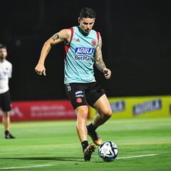 Néstor Lorenzo, con grupo completo para enfrentar a Brasil