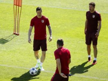 Fernando Torres y Simeone.