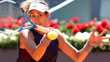 Muguruza pierde cinco veces su saque y acaba ganando