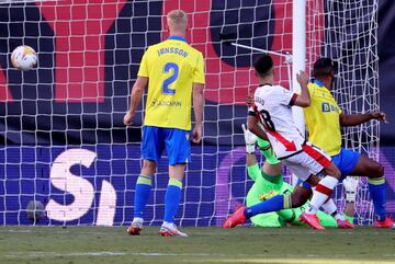 El Tigre fue una de las figuras en Vallecas ante el Cádiz. Marcó un gol con derecha en los minutos finales del primer tiempo. 