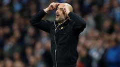Guardiola recordó expulsión de Vidal para criticar arbitraje