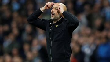 Guardiola recordó expulsión de Vidal para criticar arbitraje