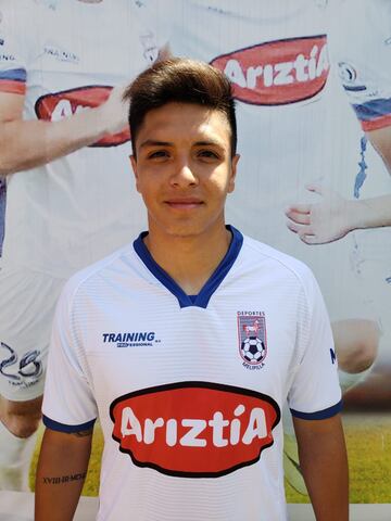 El formado en Universidad Católica disputó los cuatro partidos del Mundial. Debutó en los cruzados, pero no se consolidó. Hoy juega en Deportes Melipilla.