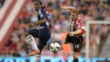 Jerome (izquierda) pugna con Colback por el balón en el partido de hoy.