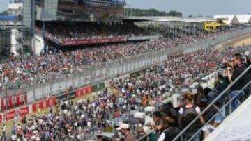 Ambiente &uacute;nico siempre en Le Mans para sus 24 Horas. 