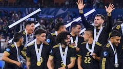 Santiago Giménez manda un mensaje de ánimo a Huescas