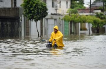 Llovió durante toda la noche, y las calles de Recife se inundaron y se hicieron intransitables. Se temió que no se pudiera jugar el  partido Alemania y Estados Unidos, correspondiente al Grupo G de la Copa del Mundo, pero aunque los accesos estaban inundados el terreno de juego había drenado bien y se pudo jugar sin problemas.