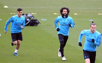 Marcelo reaparece muy activo en el entrenamiento del Madrid