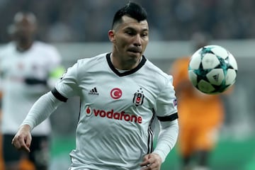 Gary Medel juega en Besiktas de Turquía.