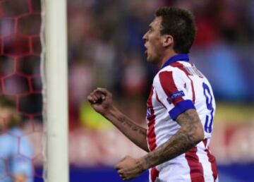 Mario Mandzukic celebrando su gol el segundo para el Atlético de Madrid 