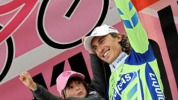 La UCI prohíbe a Pellizotti correr el Giro por sospecha de dopaje