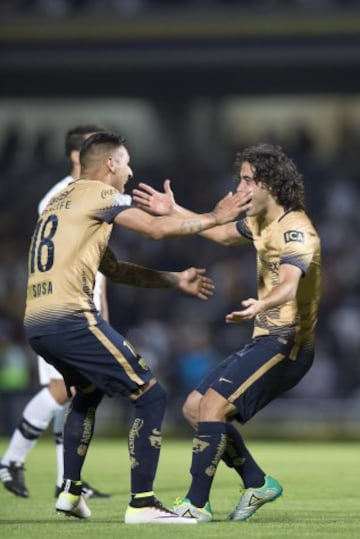 Regresando del medio tiempo, Pumas fue contundente desde el principio para terminar ganando fácil.