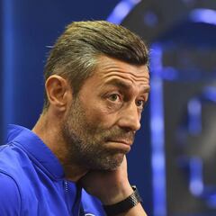 Pedro Caixinha se mostró enojado por las fechas FIFA