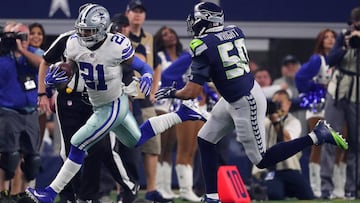 ARLINGTON, TEXAS - JANUARY 05: Ezekiel Elliott #21 of the Dallas Cowboys is pursued by #50 of the Seattle Seahawks in the first half during the Wild Card Round at AT&amp;T Stadium on January 05, 2019 in Arlington, Texas.   Tom Pennington/Getty Images/AFP
