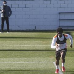 Gayà y Thierry vuelven con el grupo