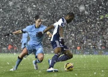 La nieve se robó todas las miradas del duelo entre Manchester City y West Bromwich.