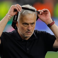 Cuatro partidos a Mourinho por su show ante el Sevilla