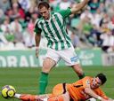 El Betis frena su caída libre