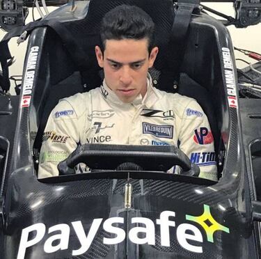 Claman DeMelo, el piloto que desaf¨ªa la superstici¨®n del 13